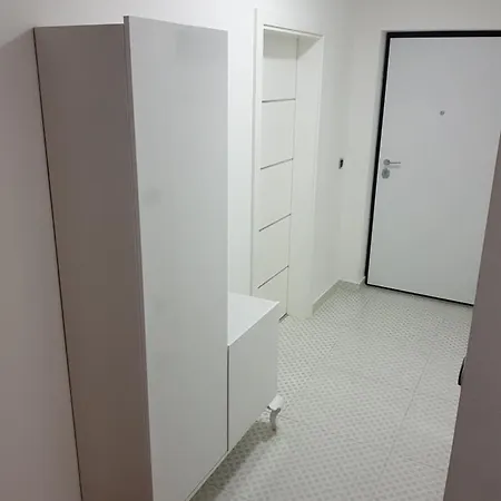 Apartman - Bulevar شقة